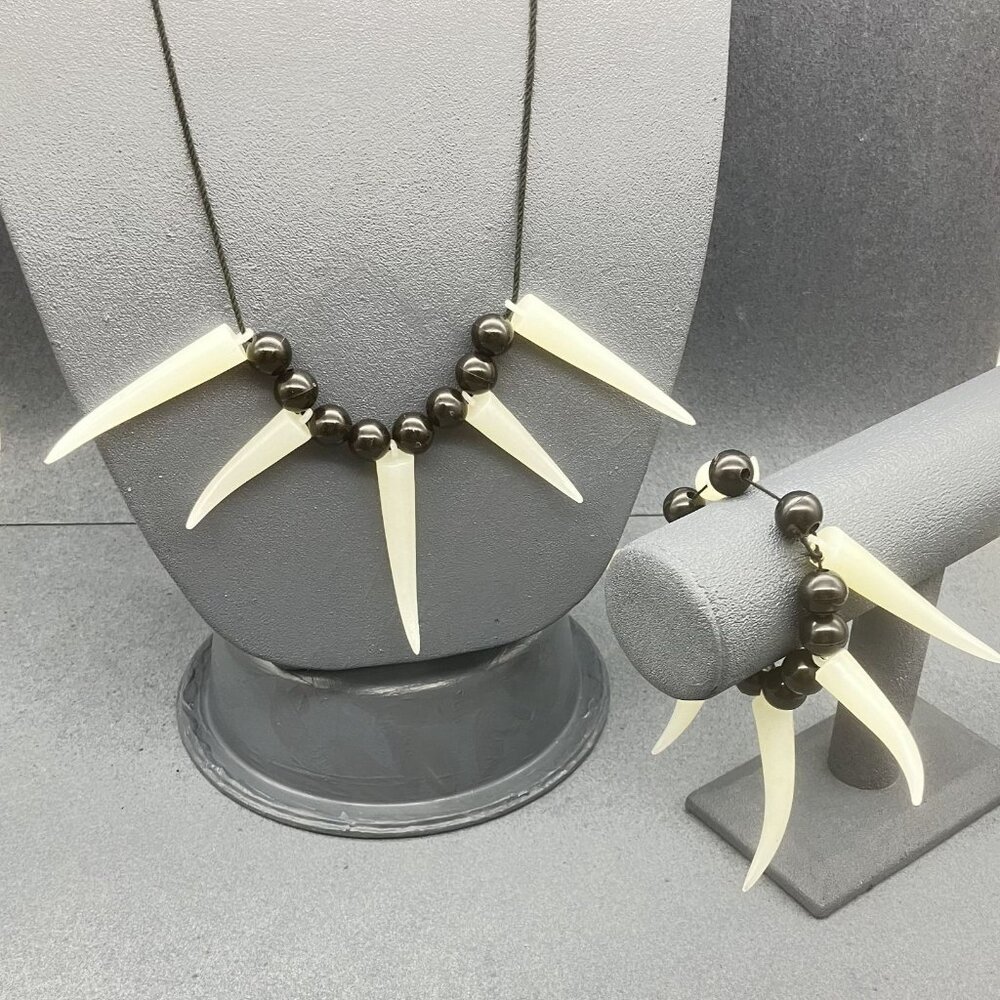 Halloween Tribal Warrior Necklace Bracelet Set Faux Claws Beads Black Cord White